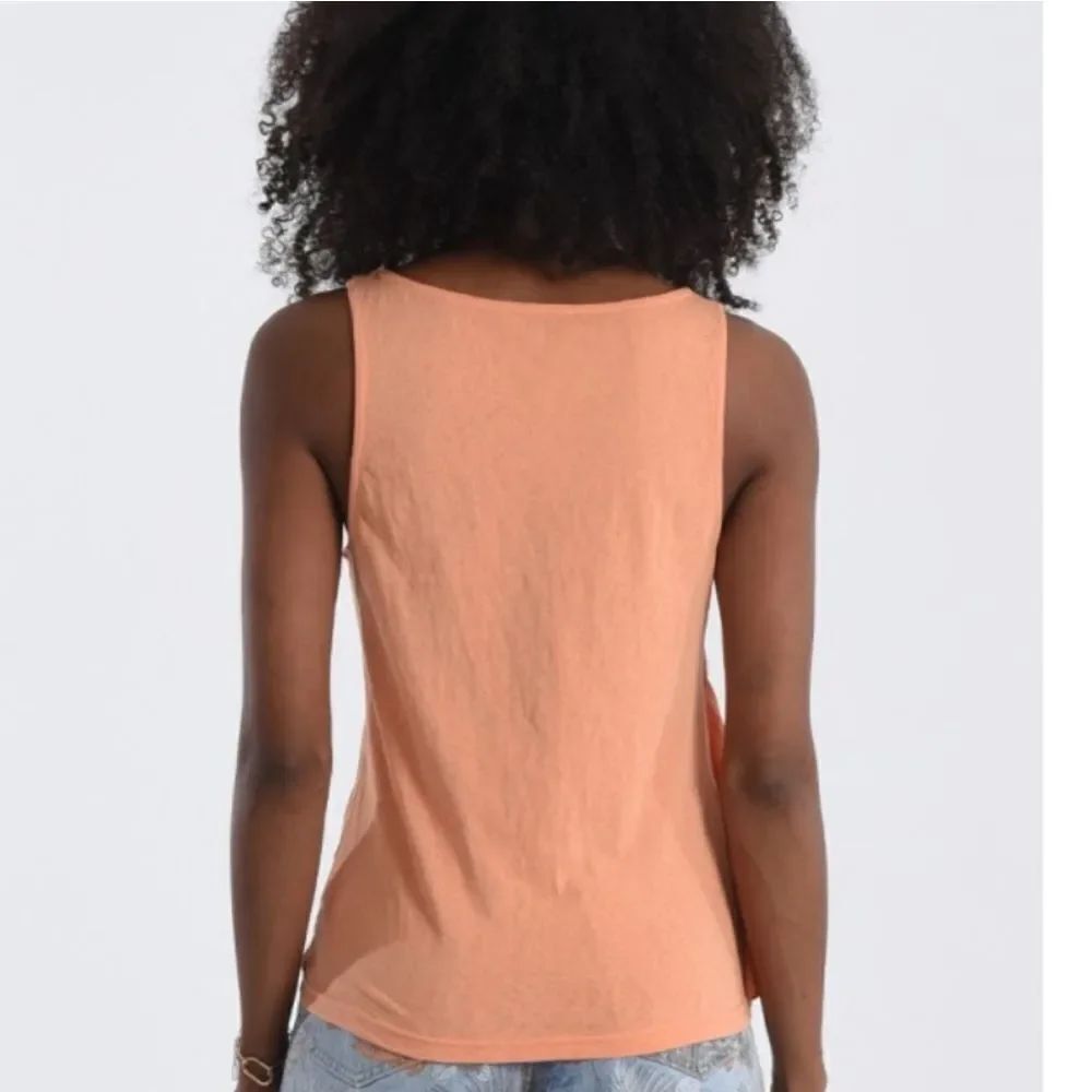 BRAND NEW NEW YORK COMPANY SLEEVELESS SHIRT